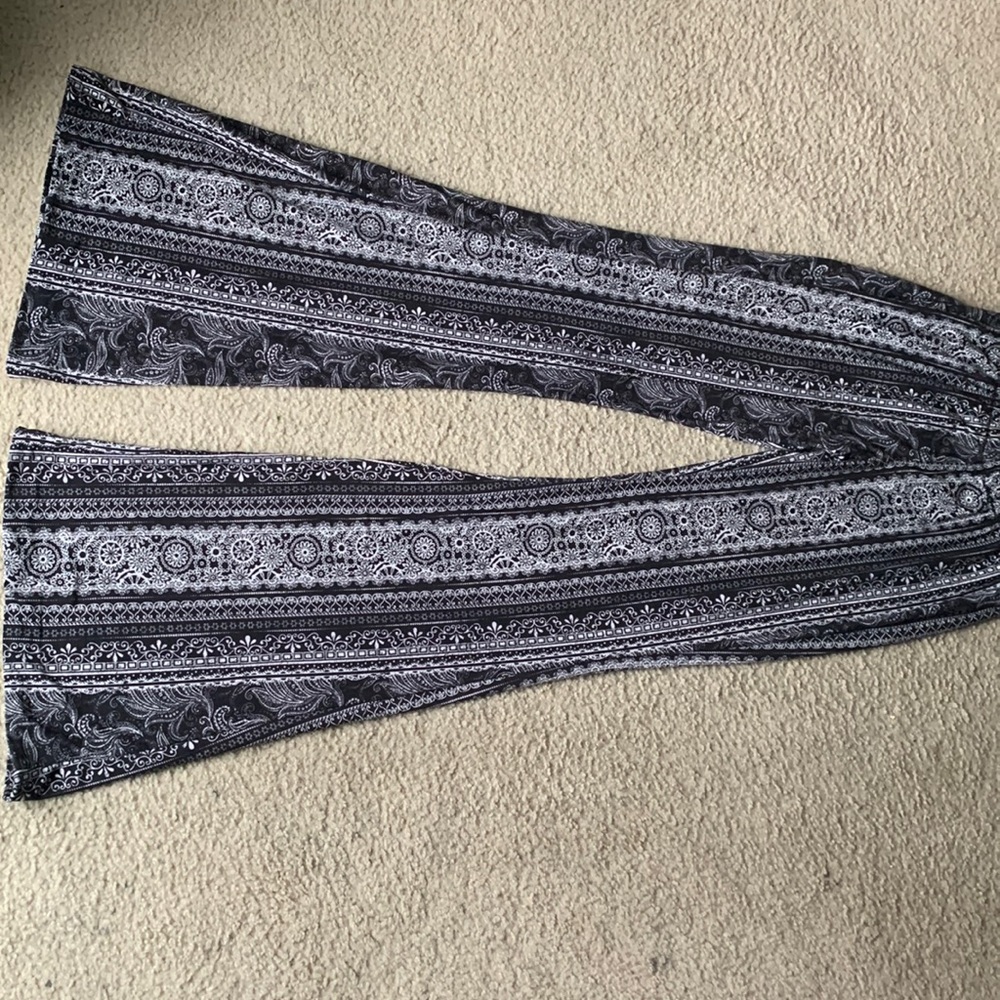 Hot kiss yoga pants, size small and only worn twice